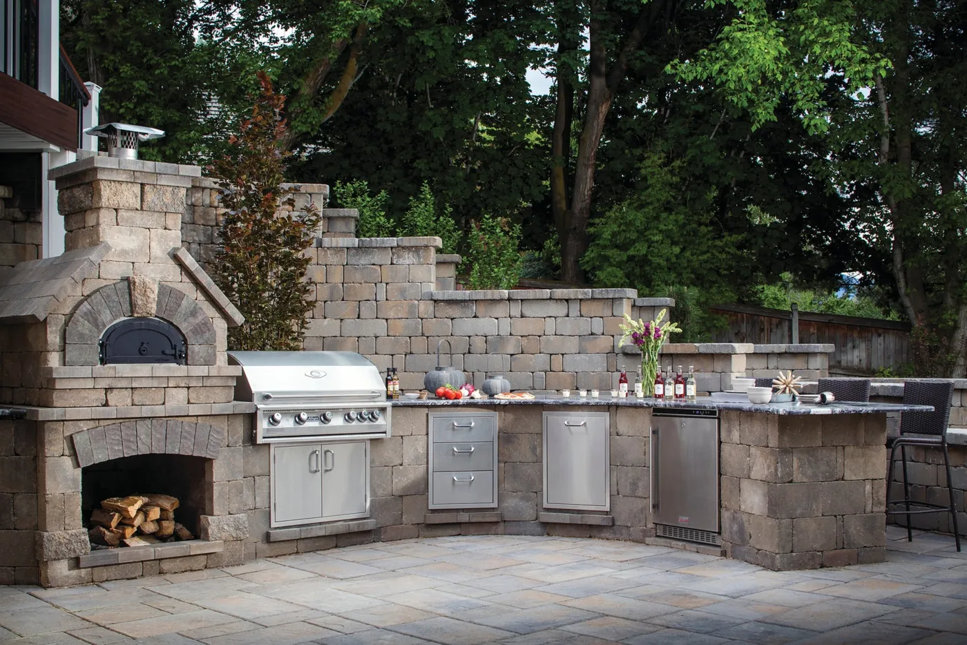 Explore Built-In Outdoor Grill Design Ideas & Inspiration | Belgard