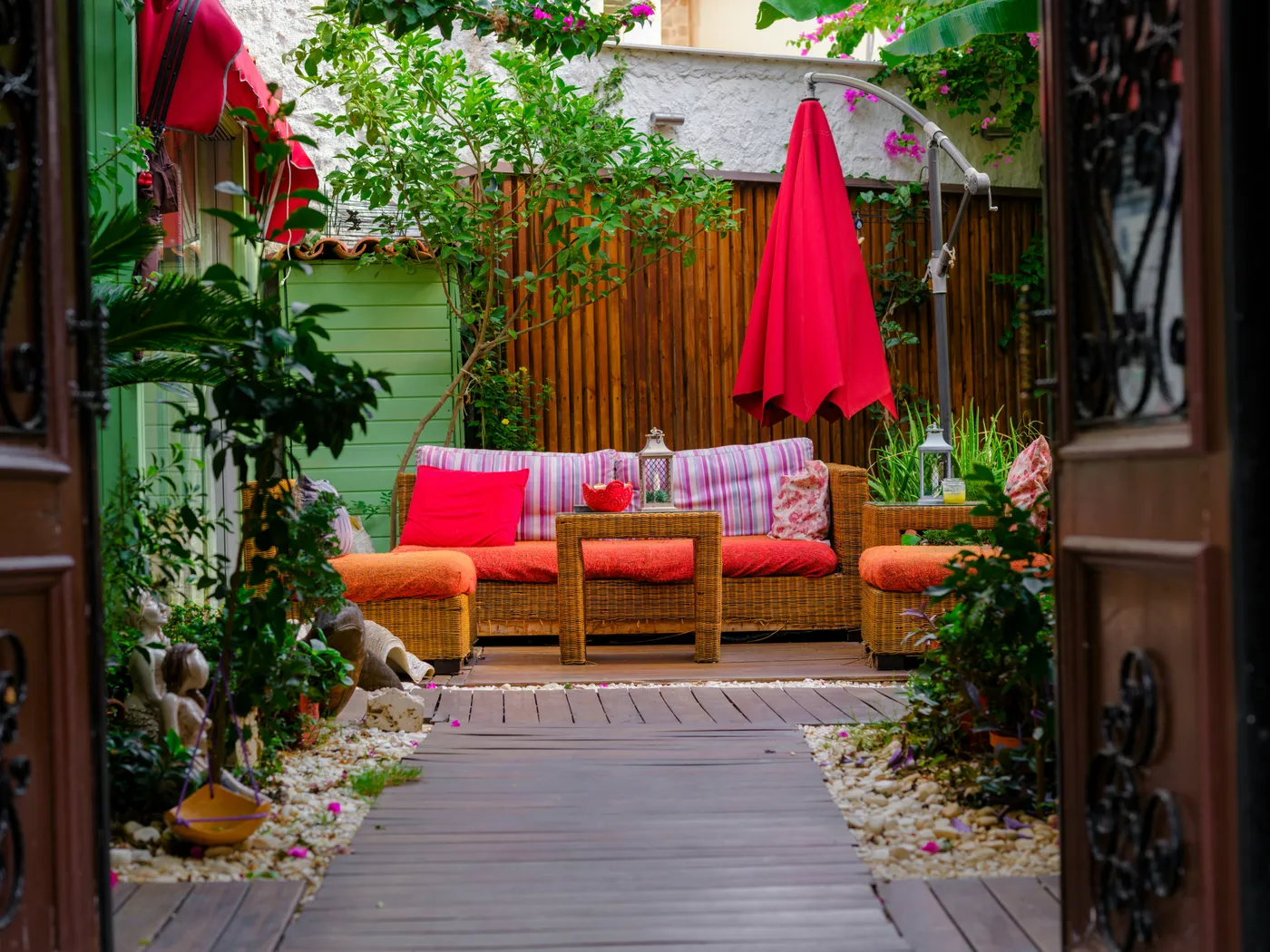 garden of a beautifully decorated house