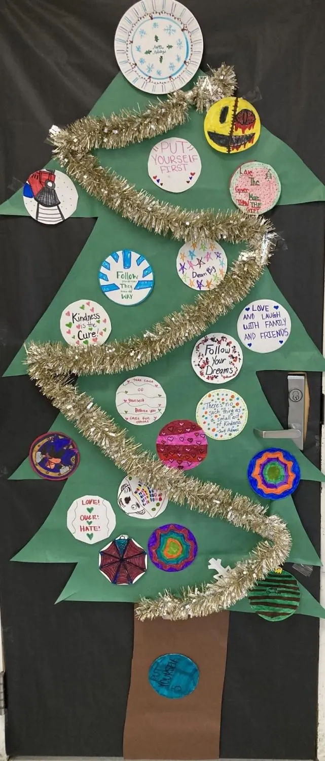 Giving Back and Bringing the Holiday Spirit to Kenwood – The Eye of the Bluebird