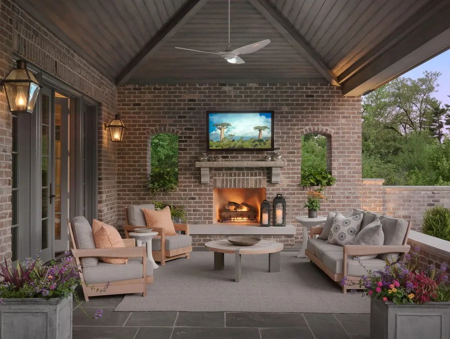 How to Redefine Alfresco Fun with an Outdoor Entertainment System