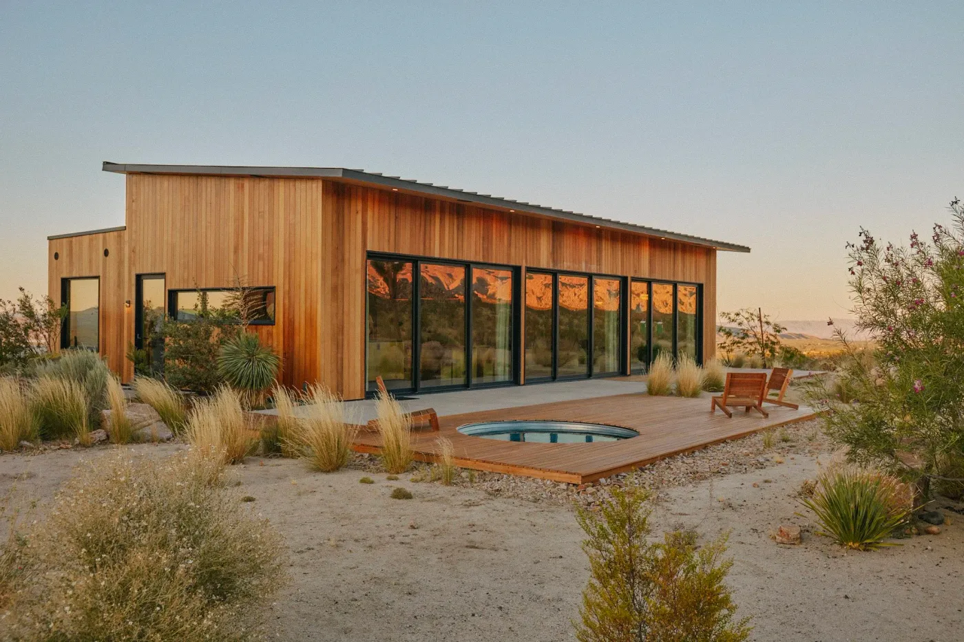 Mountain Vista Ranch hourly production rental for Film, Fashion, TV Photoshoots & Productions — Painfully Hip Locations