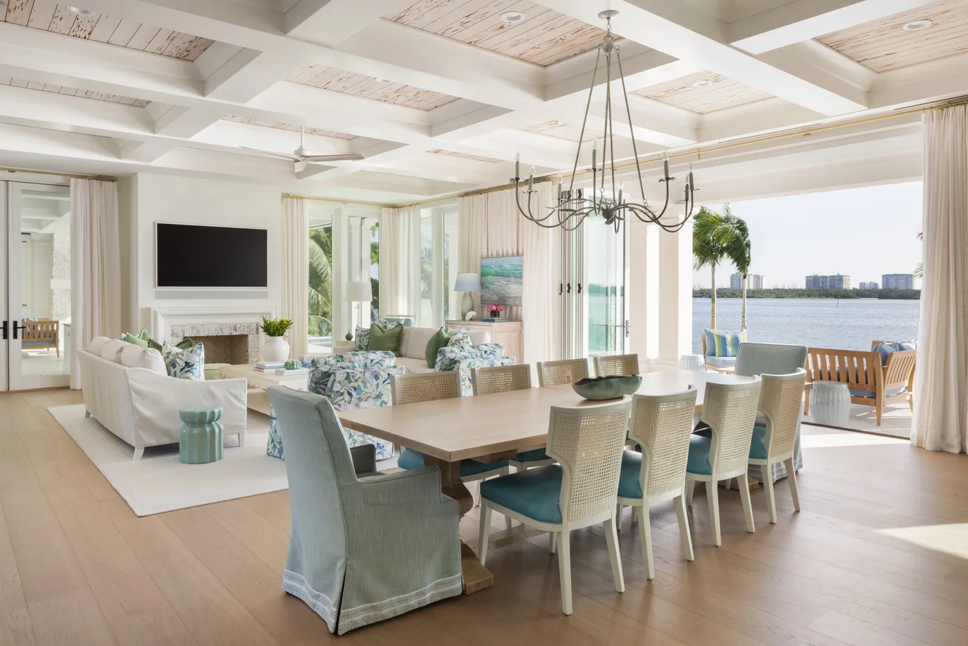 Old Florida Meets Modern Luxury: Inside a Stunning Bird Key Waterfront Retreat - Ocean Home magazine