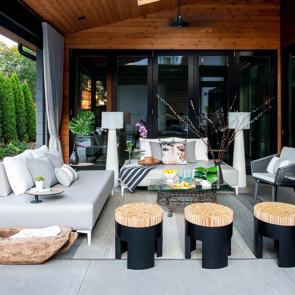 Powerful Patio Designs: Deck Furniture Layout Ideas