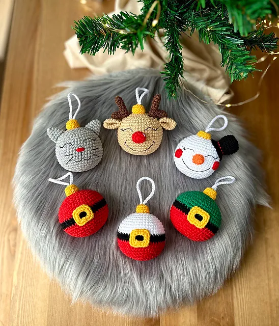 Ravelry: Christmas Ornaments (Tree Decorations) pattern by Hanna Sorokous