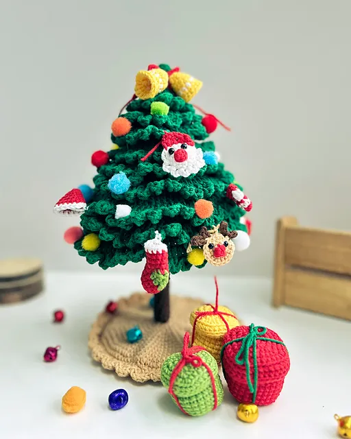 Ravelry: Christmas tree pattern by Khac Huong