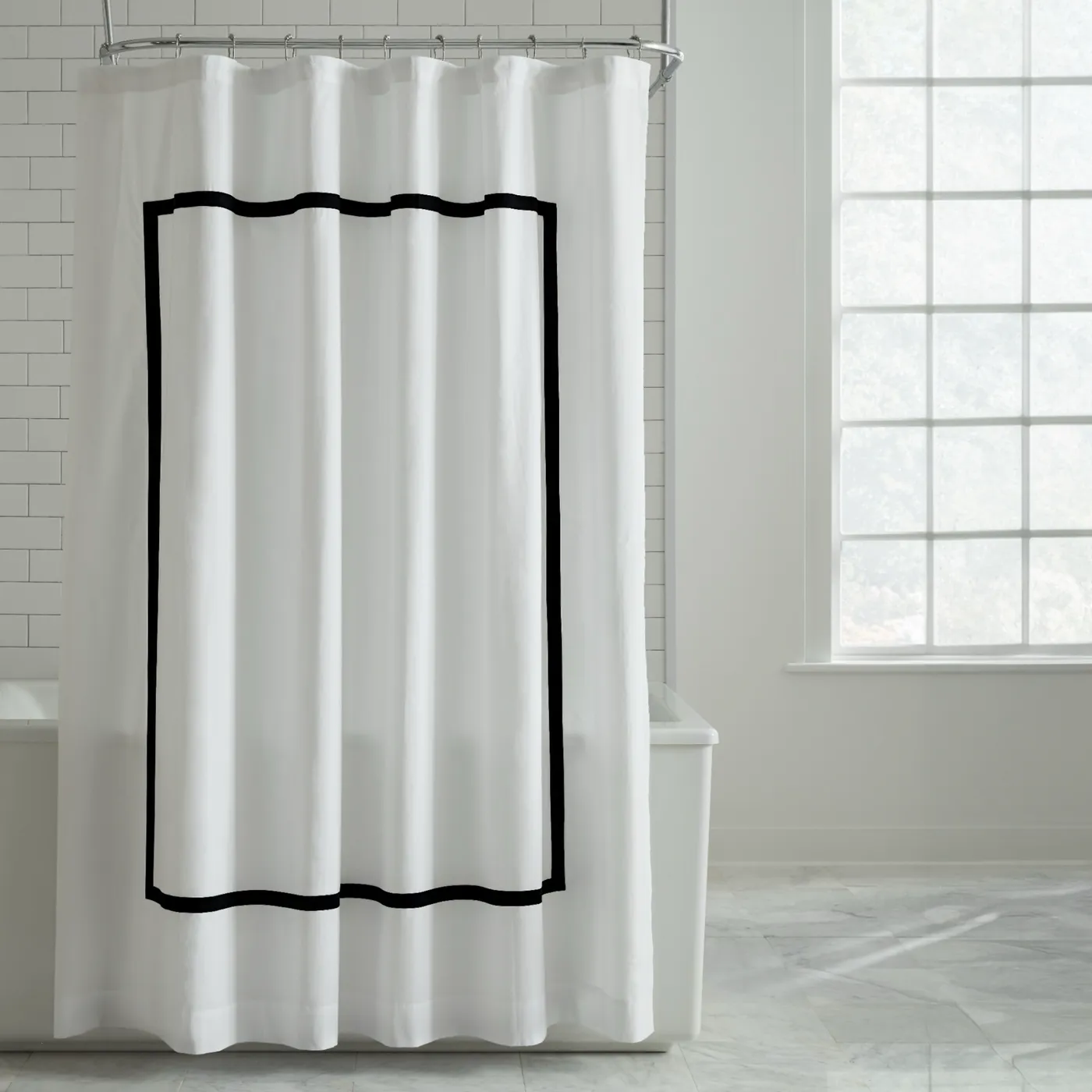 Sferra Estate Shower Curtain - White/Black