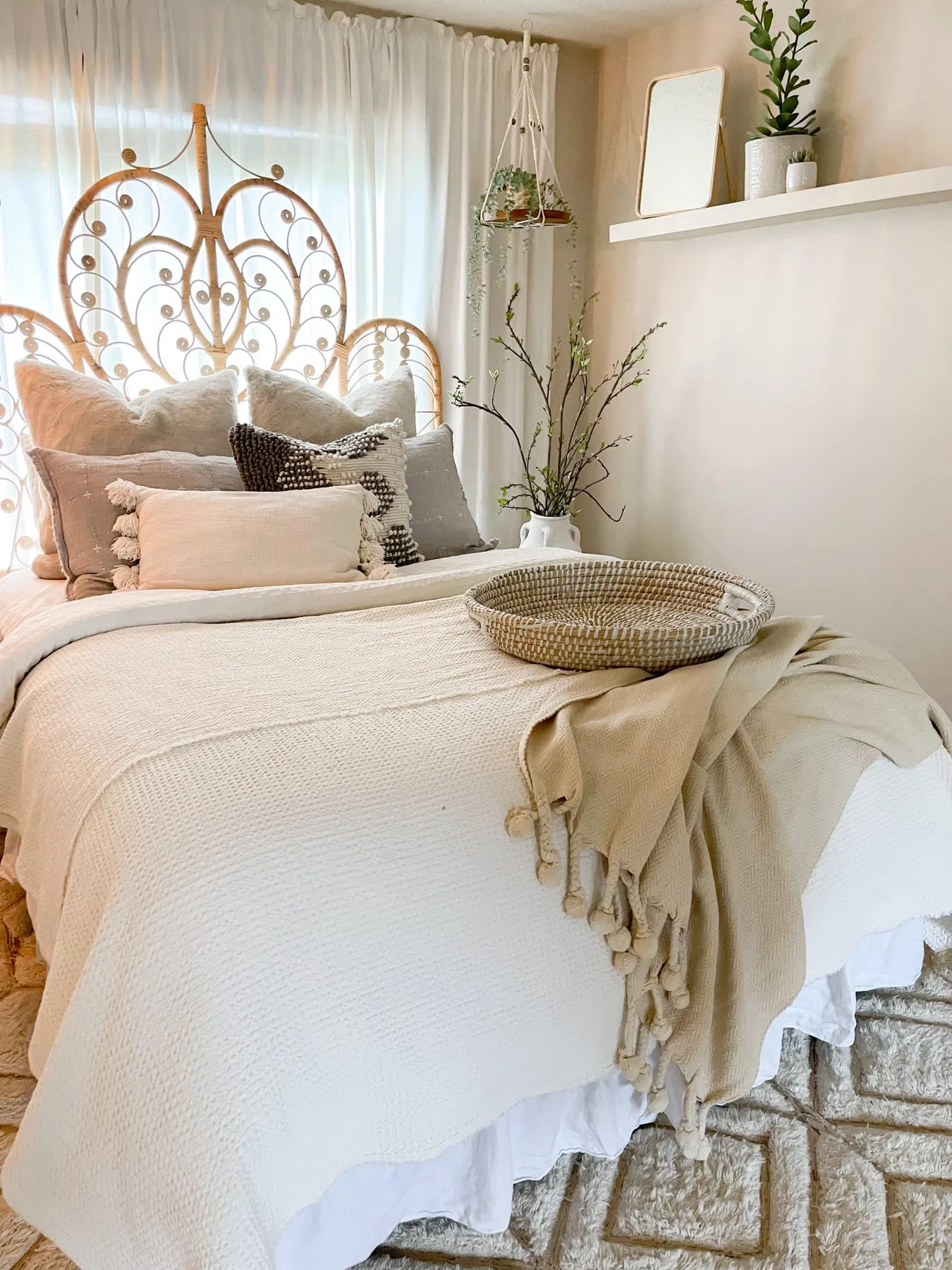 Small Bedroom Ideas For Renters – Hallstrom Home