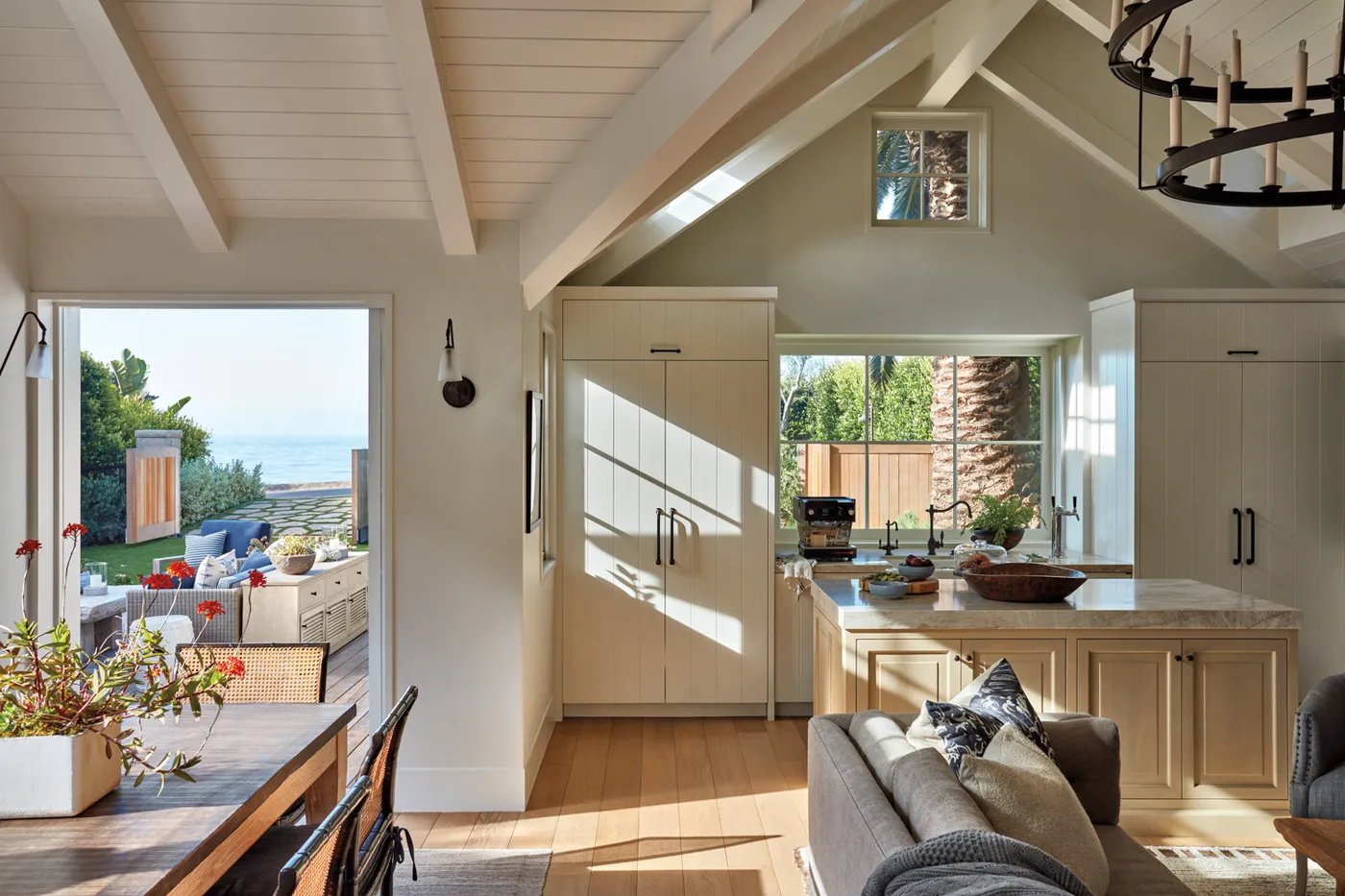Tour An Indoor-Outdoor Healthy Living Haven In Santa Barbara | LUXE Interiors + Design