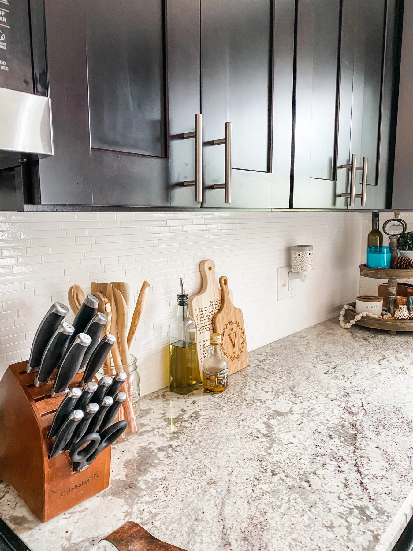 Transform Your Mosaic Tile Backsplash for $30! - Come Stay Awhile by Amanda Vernaci | Modern Farmhouse DIY + Home Renovation