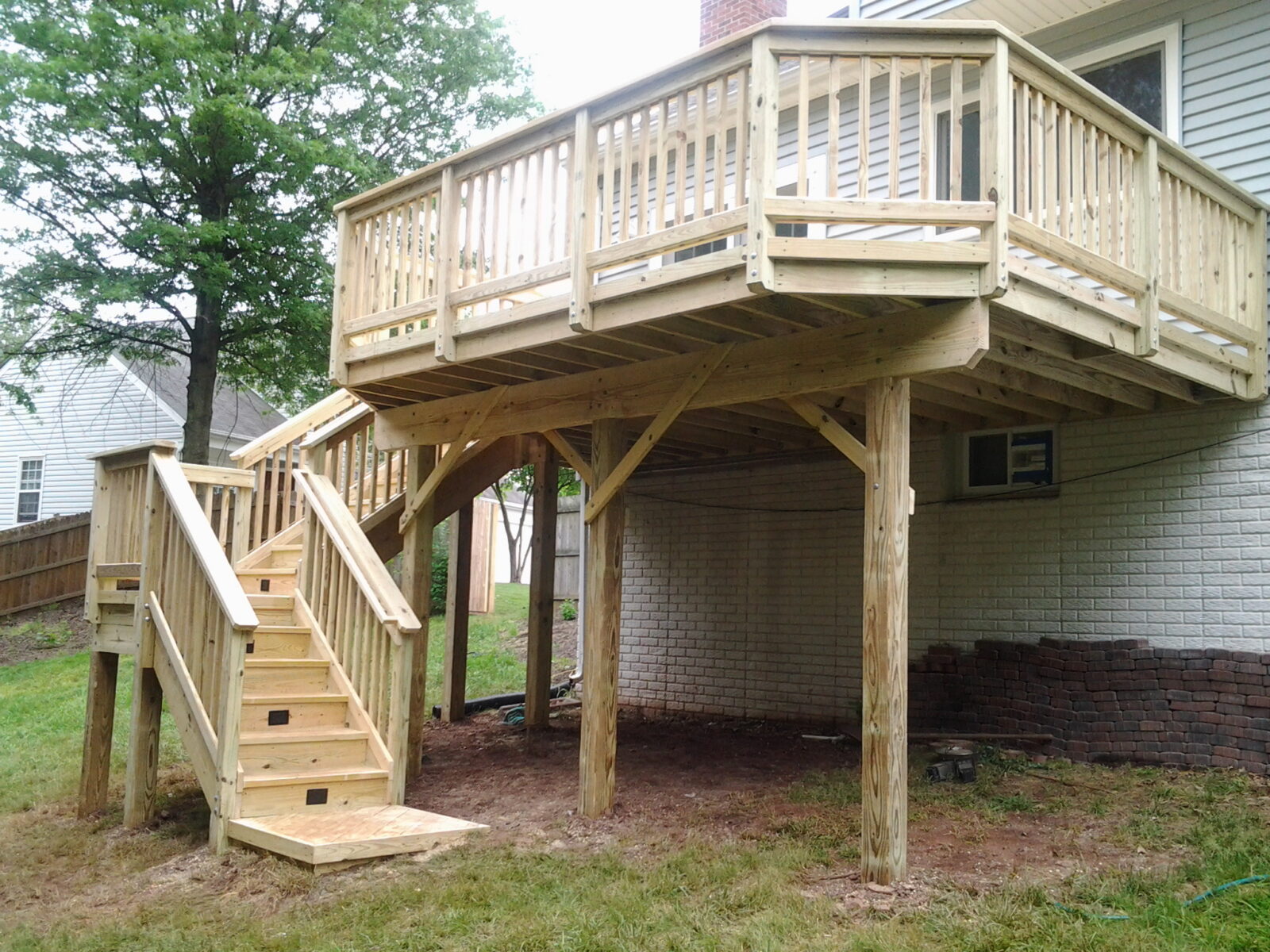 Types of Decks; Traditional, Hybrid, & Composite and Common Add Ons | Loudoun Deck & Fence